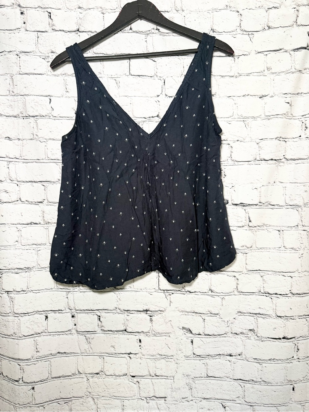 O’Neill. Navy tank. Size M